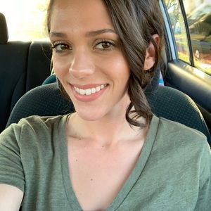 Meet your Posher, Nicole